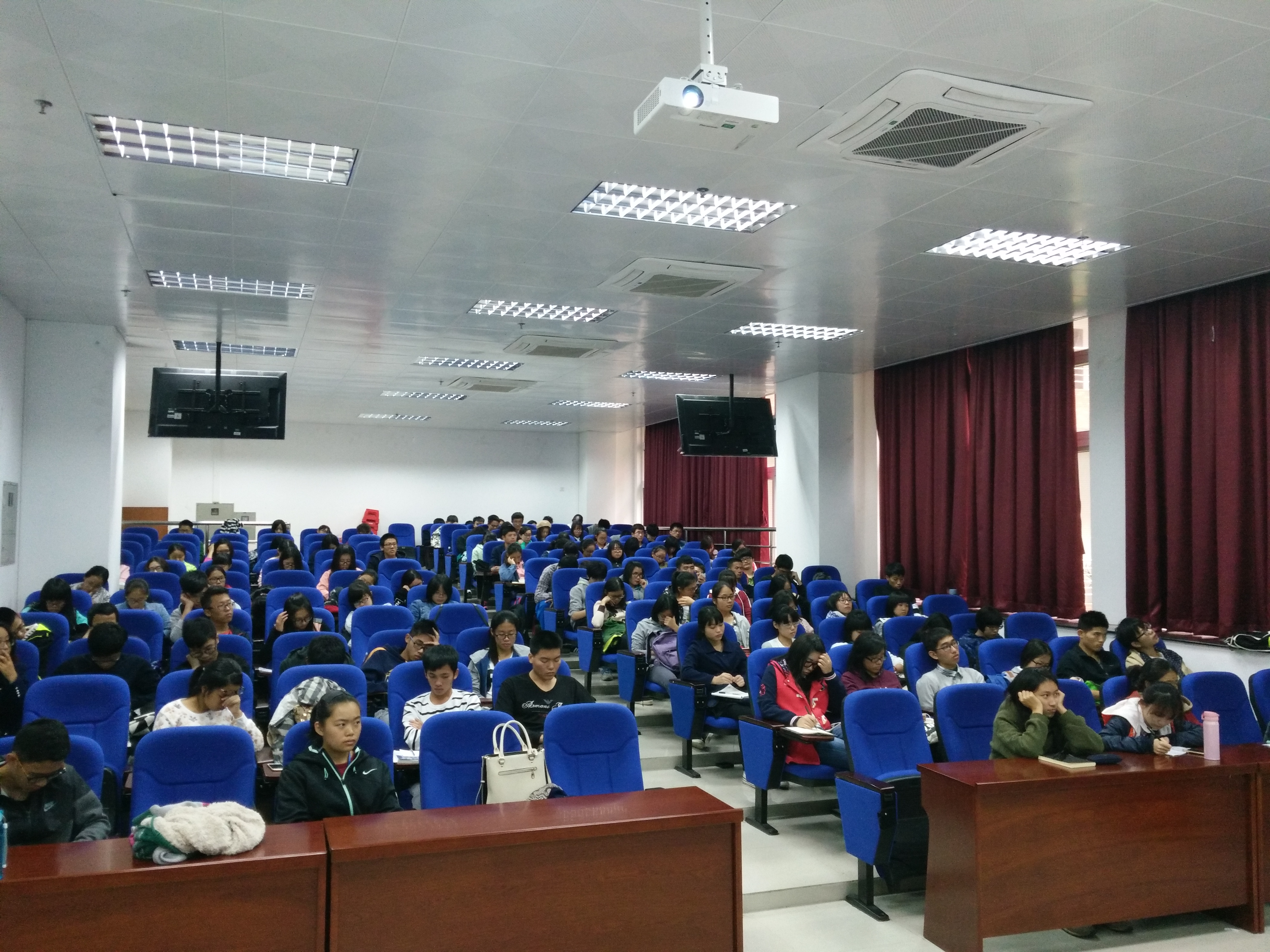 认真复习，诚信应考—兽医学院经验交流会顺利举行