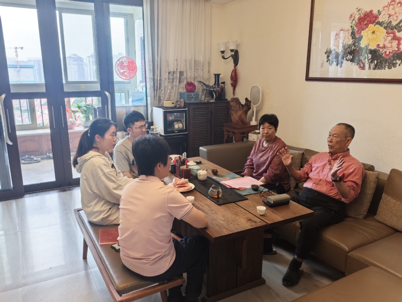 爱心传薪火 初心映征程 ——兽医学院师生走访“爱心雨露基金”设立人滕树屏