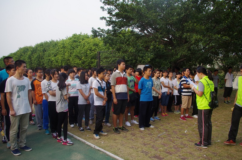 兽医学院团委学生会 “钢铁是怎样炼成的”魔鬼训练顺利开训