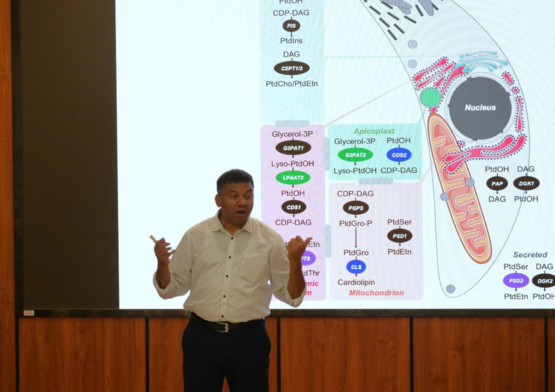 【学术兽医】德国洪堡大学Nishith Gupta教授来我院做客“兽医101著名专家学术讲坛”
